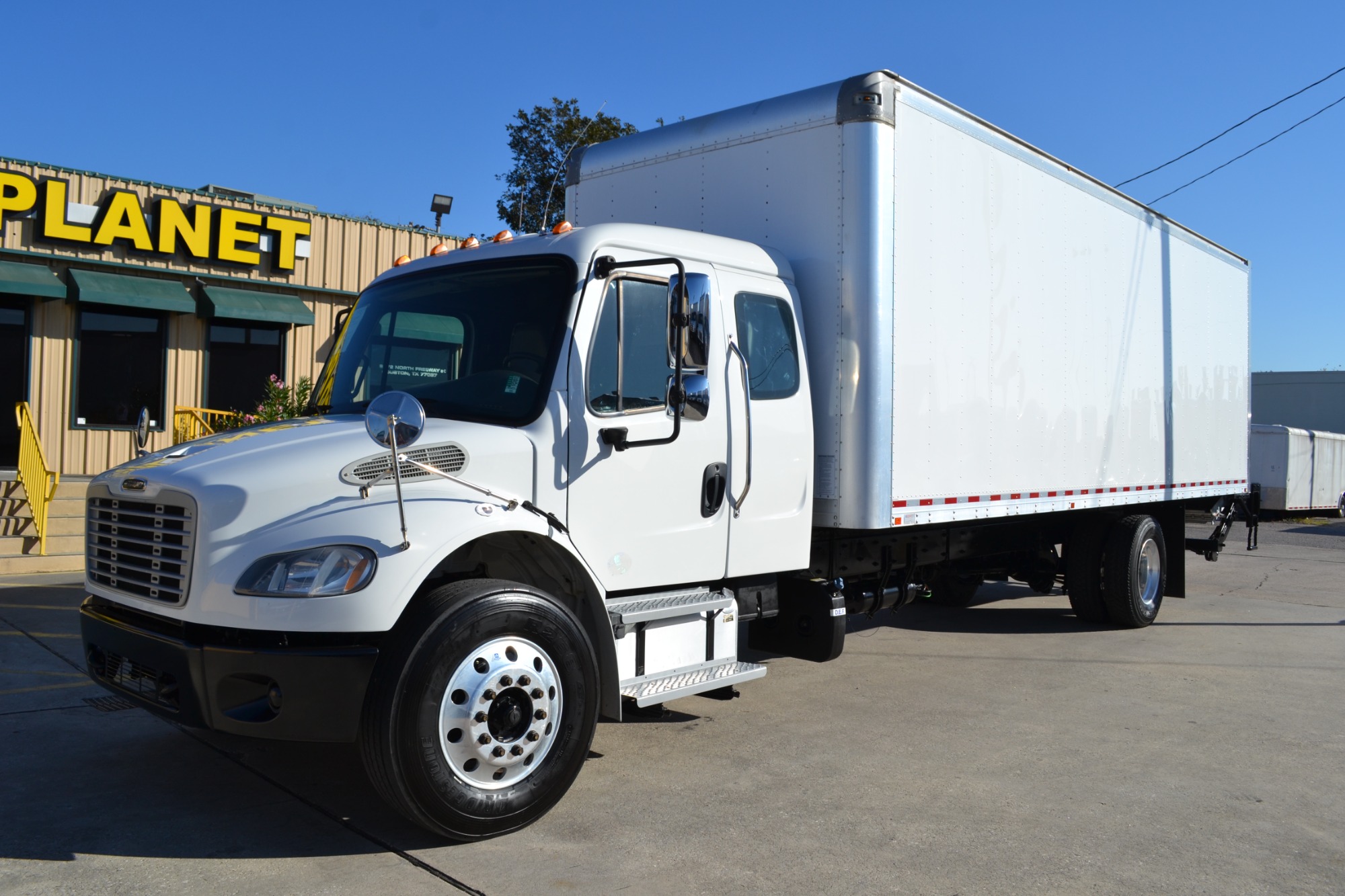 photo of 2020 FREIGHTLINER M2-106 EXTENDED CAB SLEEPER 